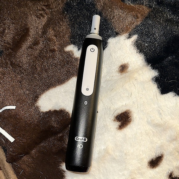 Oral-B iO - Picture 2 of 3